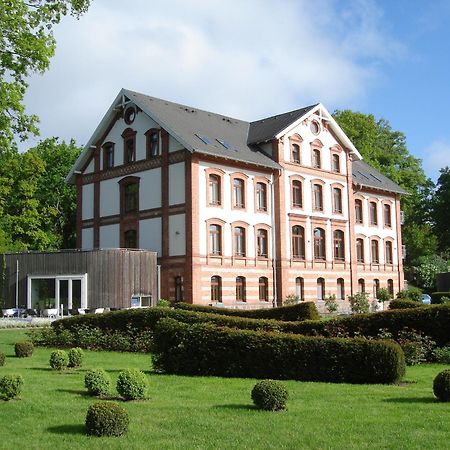Hotel Am Tiefwarensee 외부 사진