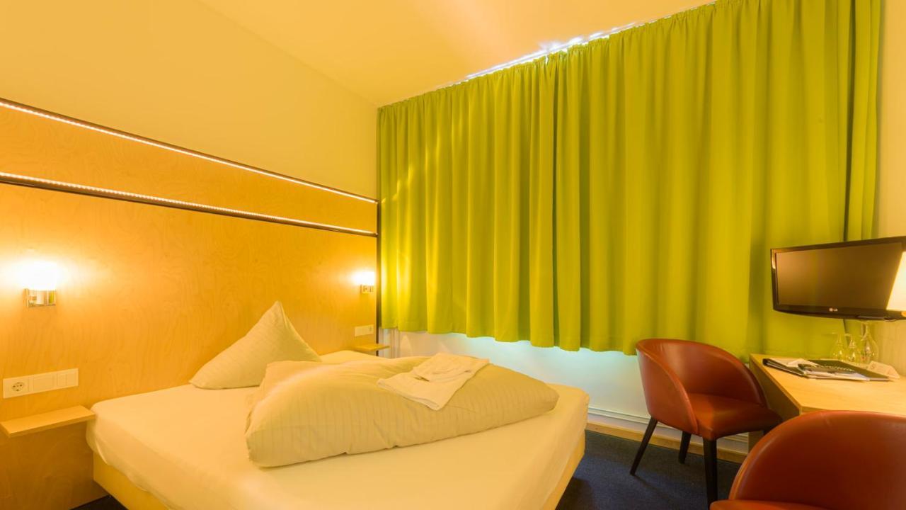 Hotel Am Tiefwarensee 외부 사진